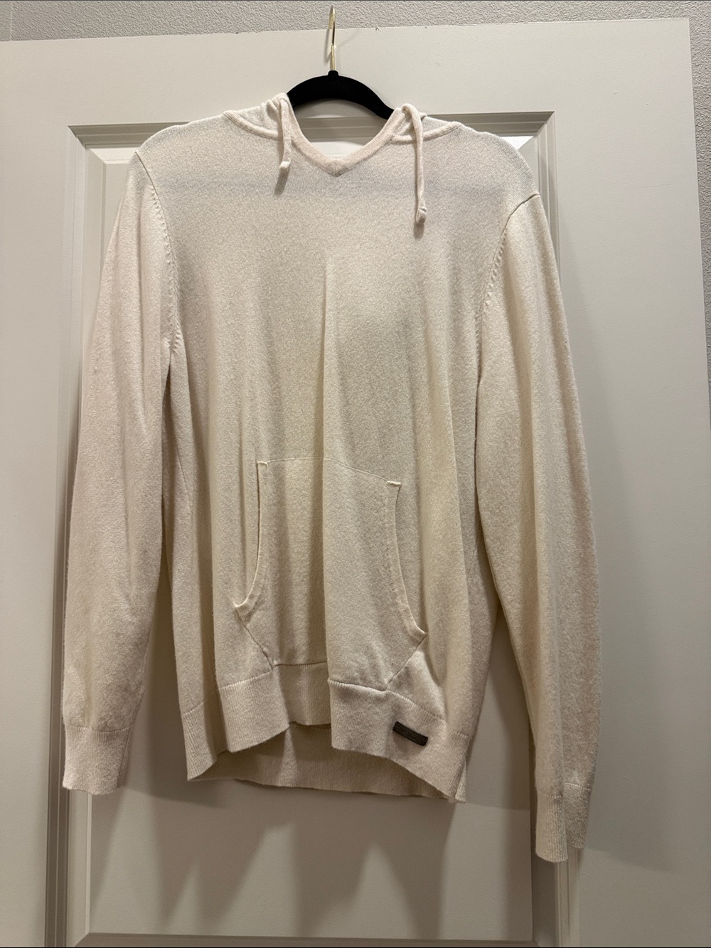 Samuelsohn wool and cashmere cream sweater